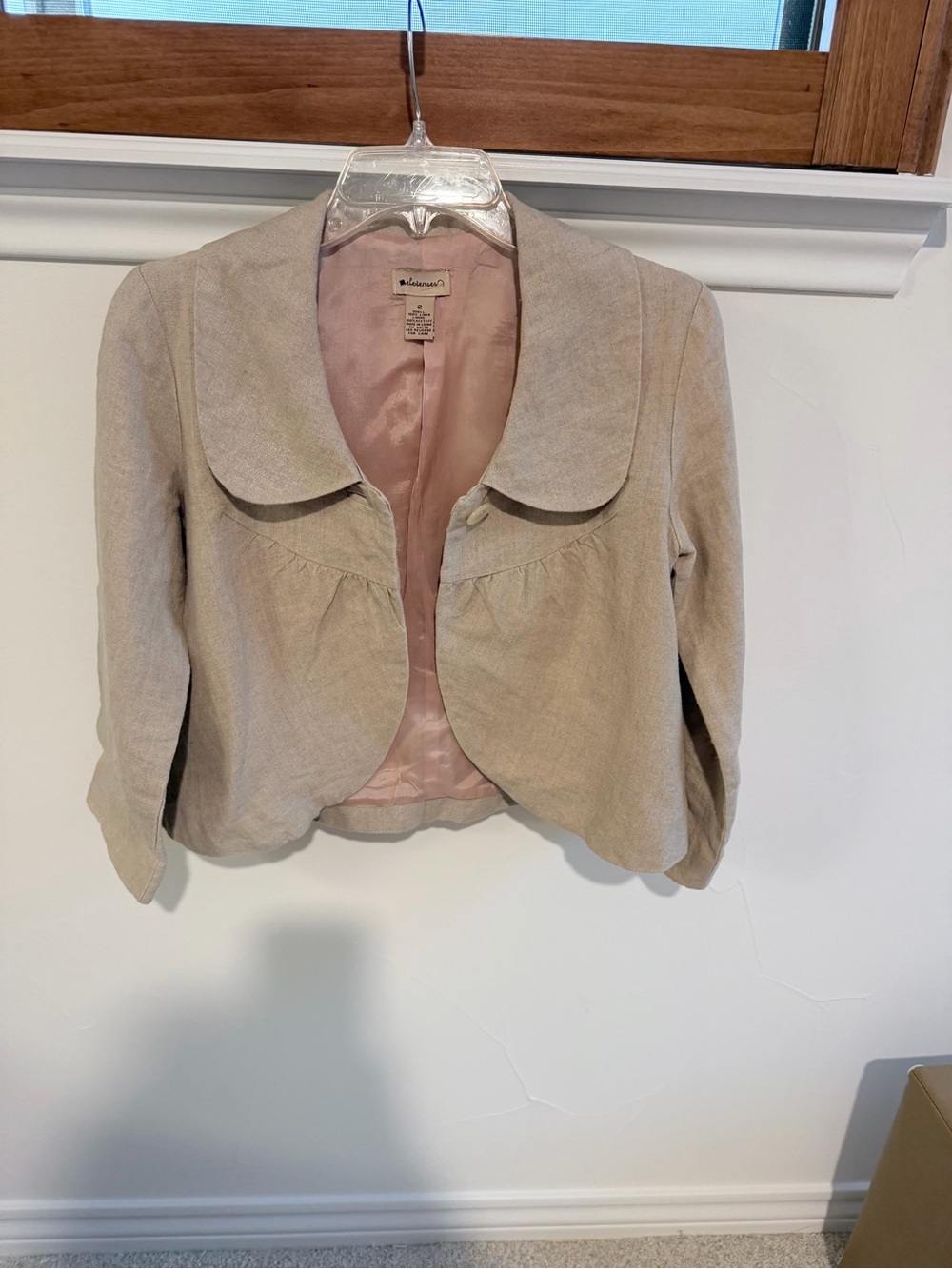 Anthropologie linen jacket, lined and in great condition.